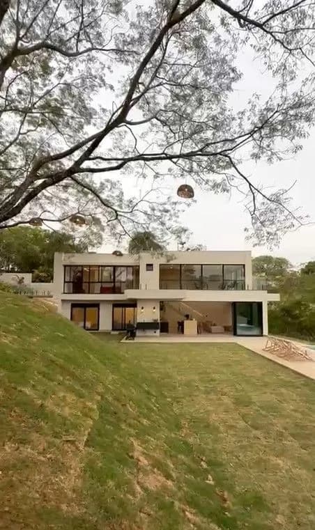Exclusive Estate at Residencial Porta do Sol: Where Luxury Meets Nature